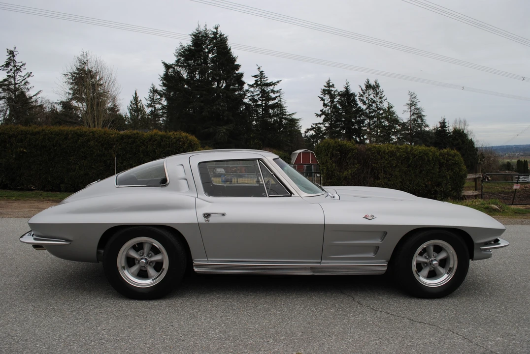 1963 Chevrolet Corvette C2 - Image 6 of 31
