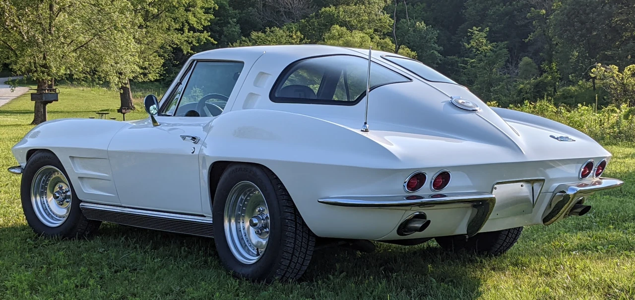 1963 Chevrolet Corvette C2 - Image 25 of 31