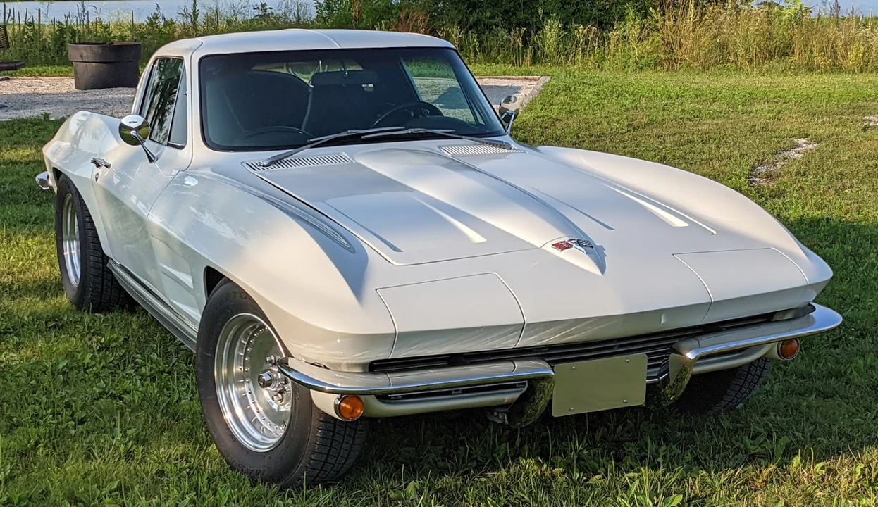 1963 Chevrolet Corvette C2 - Image 15 of 31