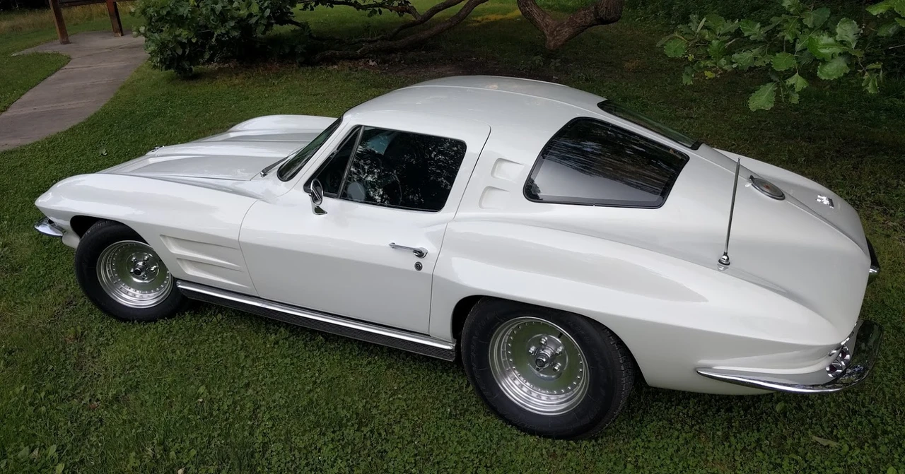 1963 Chevrolet Corvette C2 - Image 23 of 31