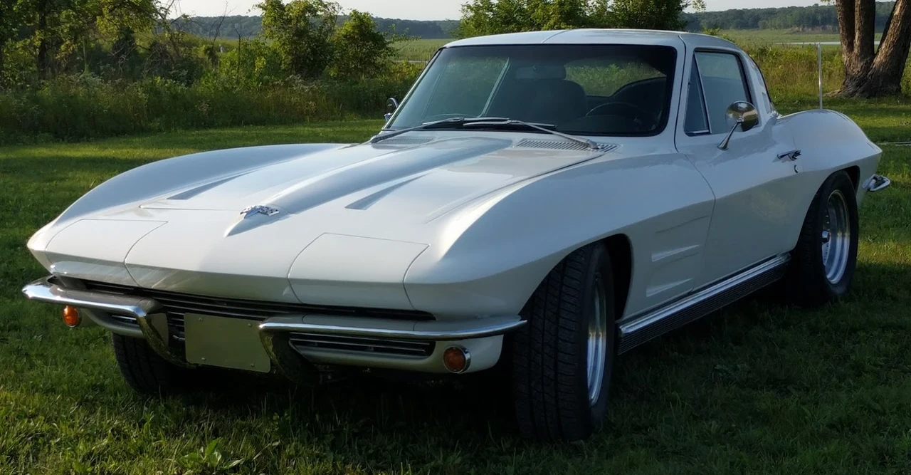 1963 Chevrolet Corvette C2 - Image 17 of 31