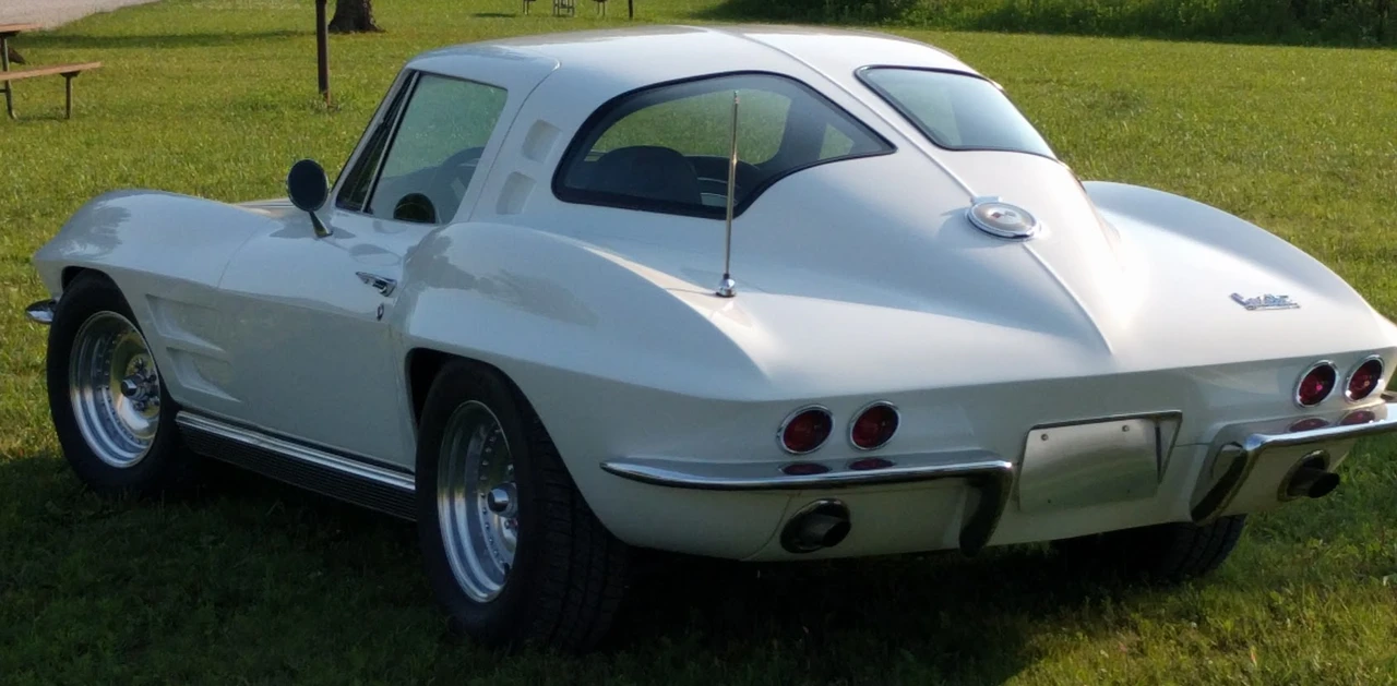 1963 Chevrolet Corvette C2 - Image 26 of 31