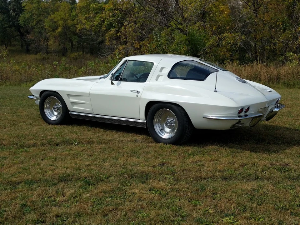 1963 Chevrolet Corvette C2 - Image 6 of 31