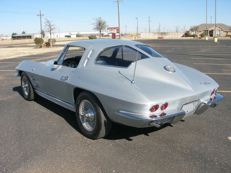 1963 Chevrolet Corvette C2 - Image 8 of 10