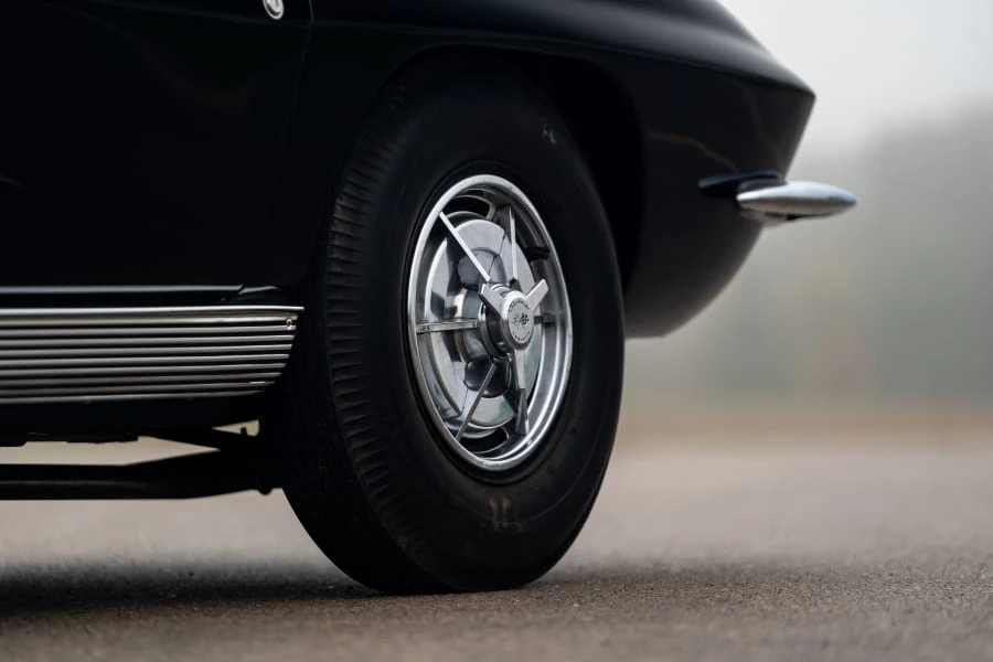 1963 Chevrolet Corvette C2 - Image 13 of 31