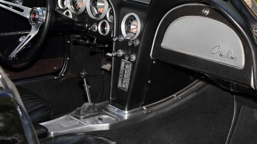 1963 Chevrolet Corvette C2 - Image 17 of 20
