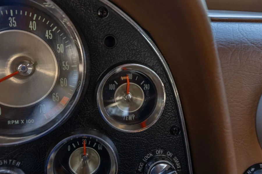 1963 Chevrolet Corvette C2 - Image 25 of 31