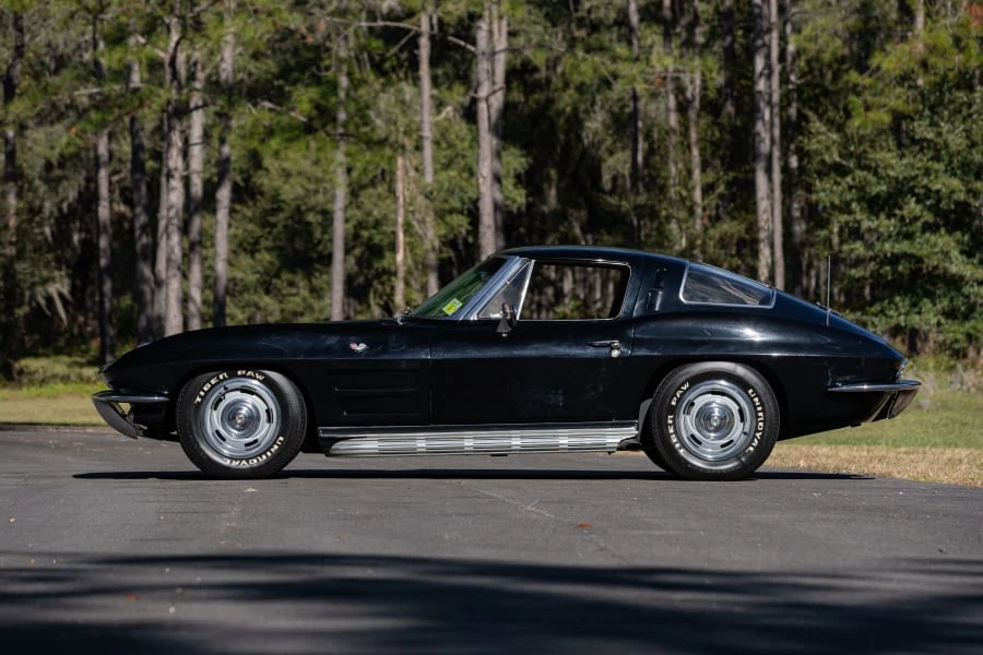 1963 Chevrolet Corvette C2 - Image 2 of 31