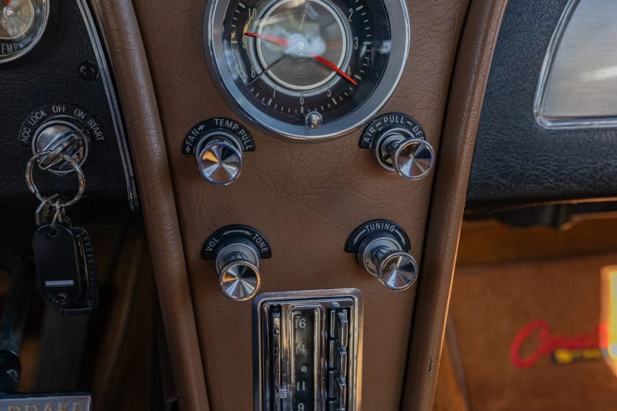 1963 Chevrolet Corvette C2 - Image 24 of 31