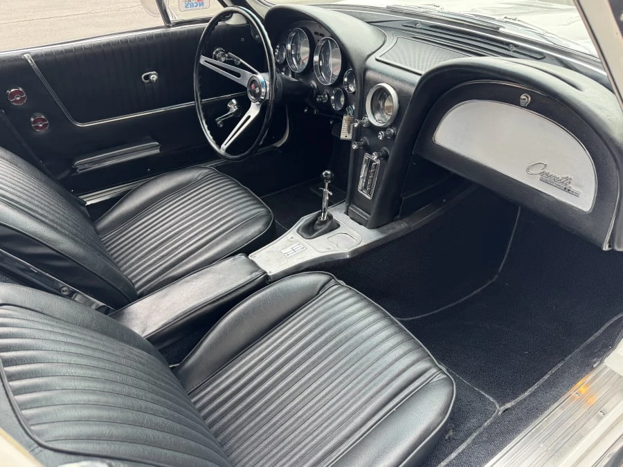 1963 Chevrolet Corvette C2 - Image 10 of 15