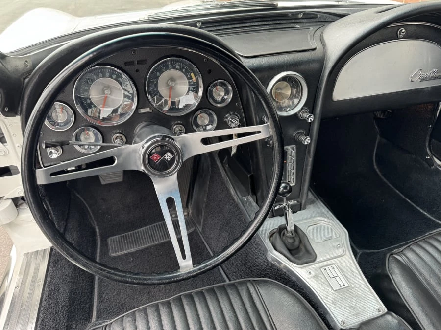 1963 Chevrolet Corvette C2 - Image 8 of 15