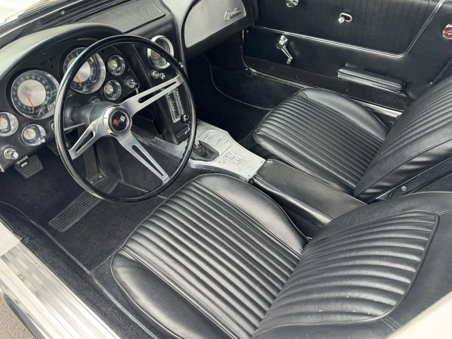 1963 Chevrolet Corvette C2 - Image 9 of 15