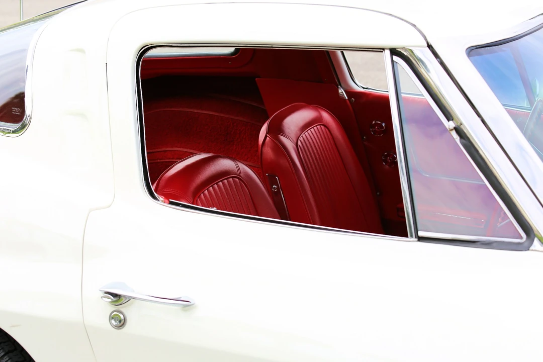 1963 Chevrolet Corvette C2 - Image 16 of 31