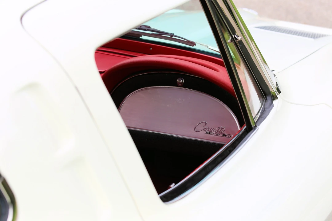 1963 Chevrolet Corvette C2 - Image 17 of 31