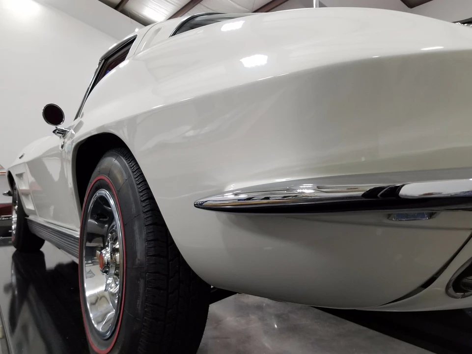 1963 Chevrolet Corvette C2 - Image 25 of 31