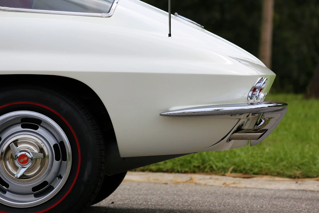1963 Chevrolet Corvette C2 - Image 14 of 31