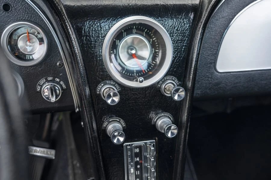 1963 Chevrolet Corvette C2 - Image 28 of 31