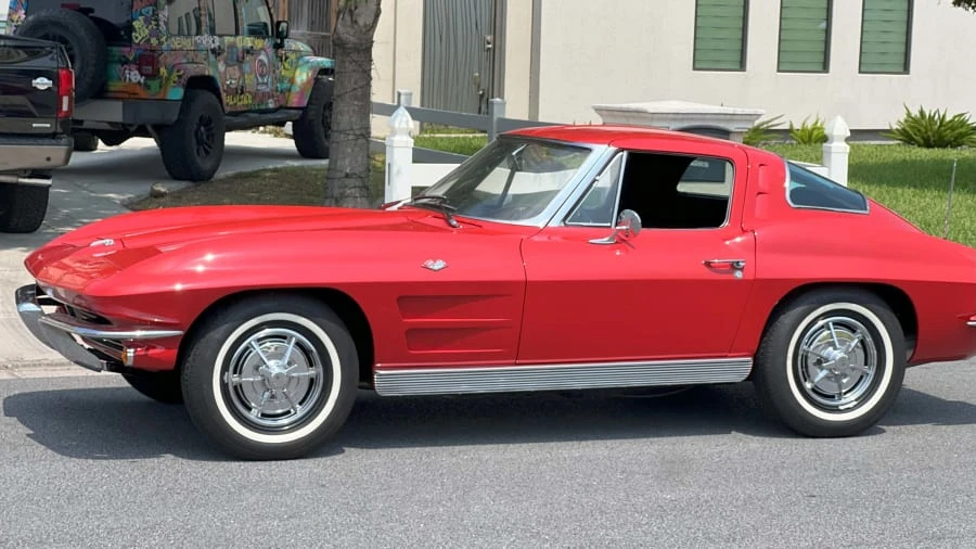 1963 Chevrolet Corvette C2 - Image 2 of 5