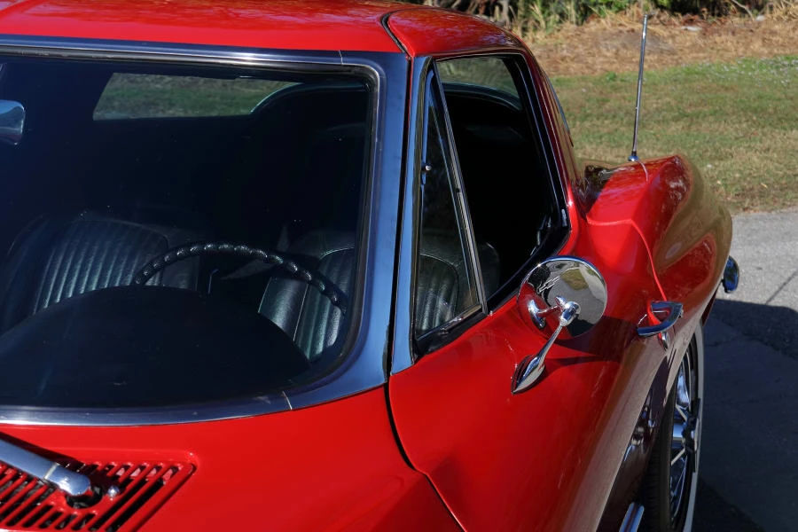1963 Chevrolet Corvette C2 - Image 18 of 31