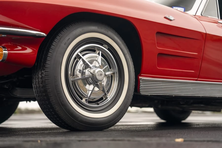 1963 Chevrolet Corvette C2 - Image 25 of 31