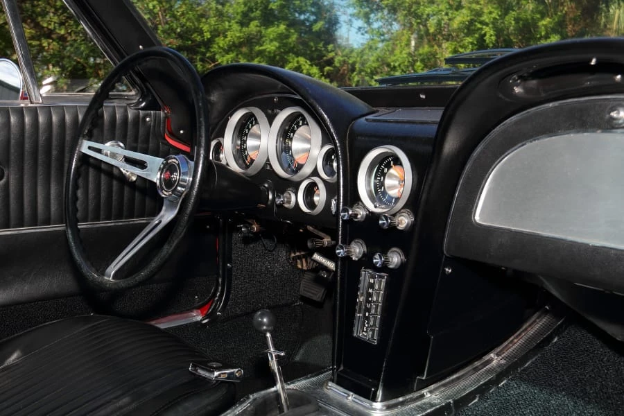 1963 Chevrolet Corvette C2 - Image 27 of 31