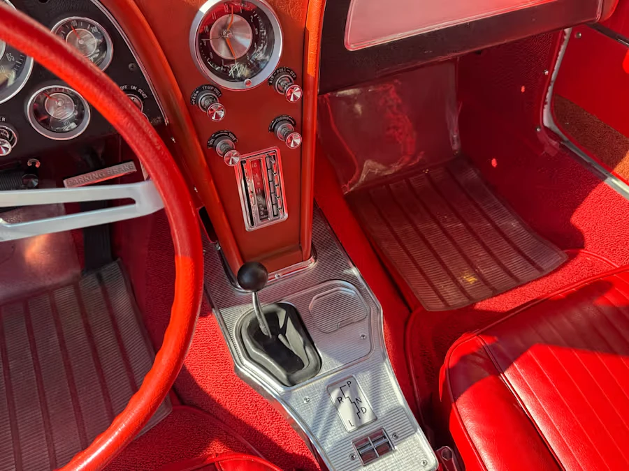 1963 Chevrolet Corvette C2 - Image 11 of 25