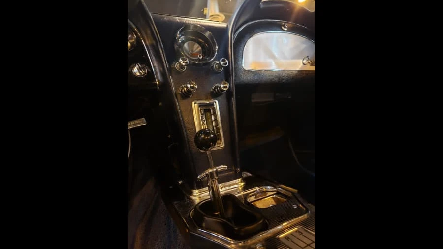 1963 Chevrolet Corvette C2 - Image 15 of 15