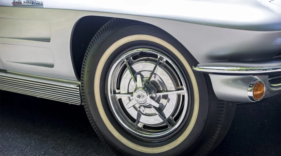 1963 Chevrolet Corvette C2 - Image 17 of 31