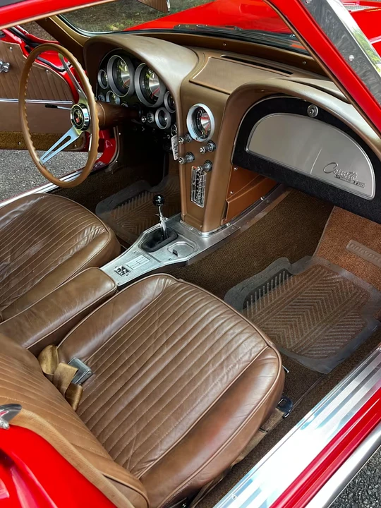 1963 Chevrolet Corvette C2 - Image 17 of 31