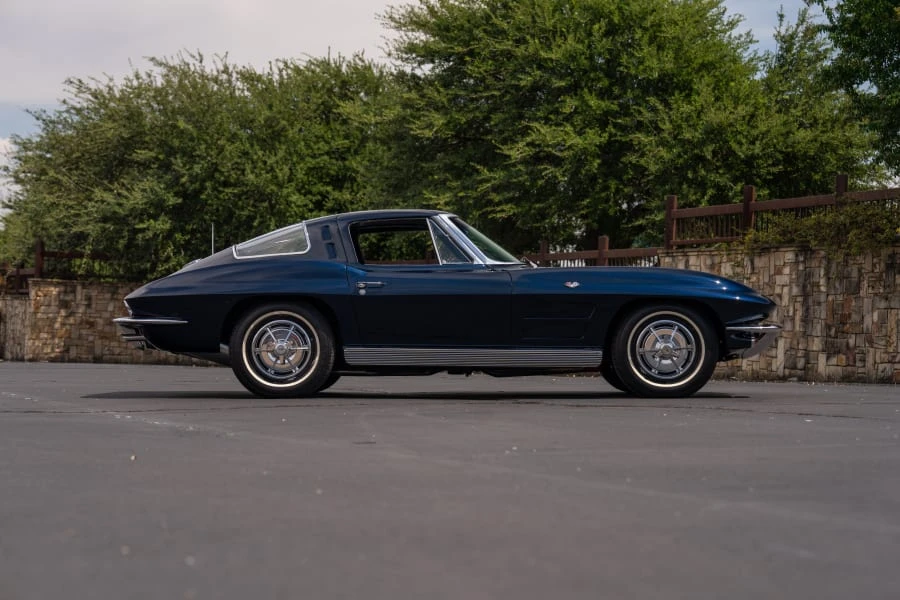 1963 Chevrolet Corvette C2 - Image 20 of 31