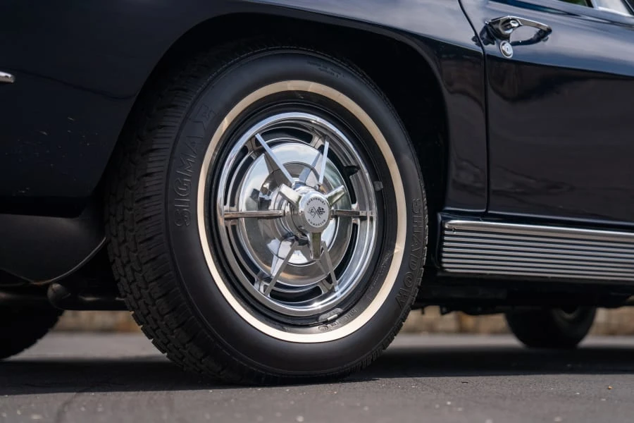 1963 Chevrolet Corvette C2 - Image 15 of 31