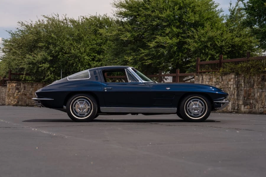 1963 Chevrolet Corvette C2 - Image 2 of 31