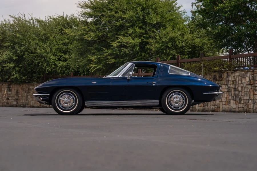 1963 Chevrolet Corvette C2 - Image 17 of 31