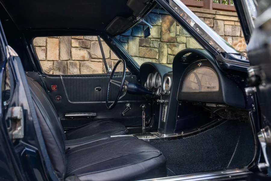1963 Chevrolet Corvette C2 - Image 22 of 31