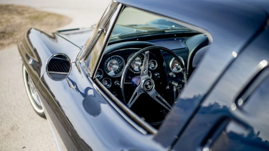 1963 Chevrolet Corvette C2 - Image 17 of 20