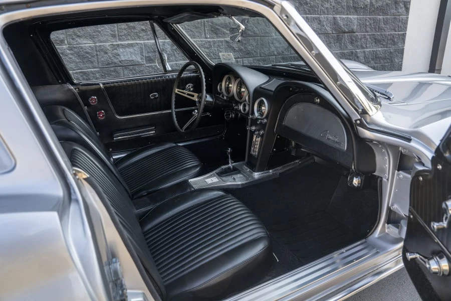 1963 Chevrolet Corvette C2 - Image 22 of 31