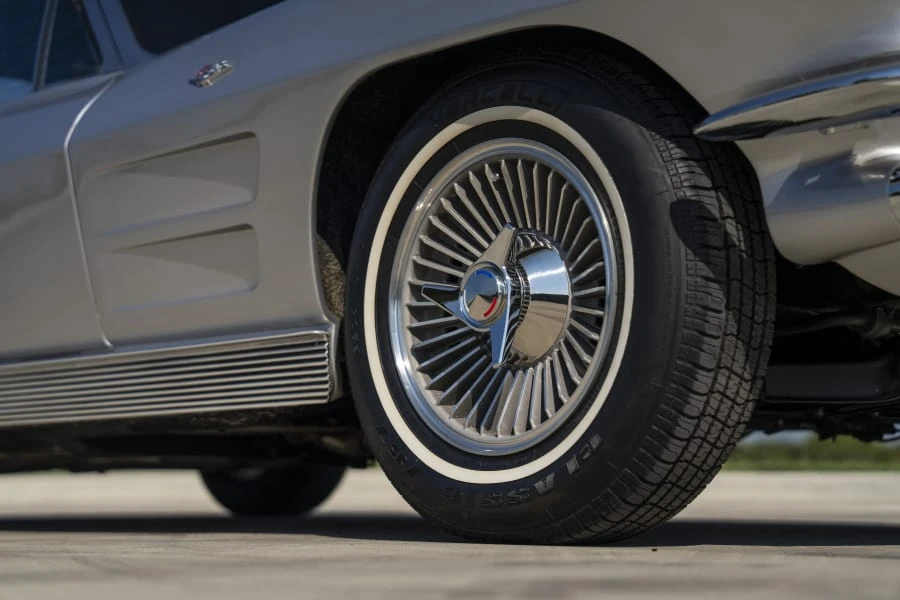 1963 Chevrolet Corvette C2 - Image 21 of 31