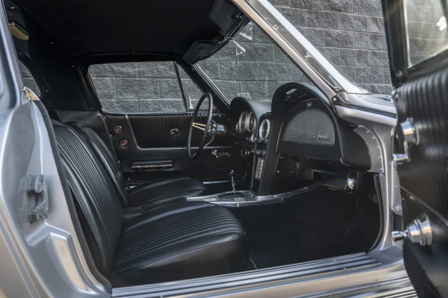 1963 Chevrolet Corvette C2 - Image 31 of 31