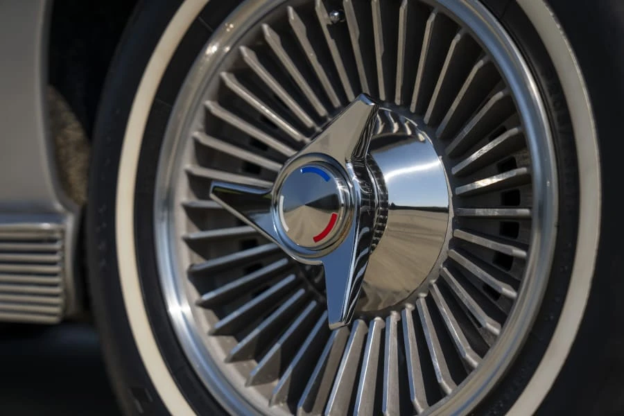 1963 Chevrolet Corvette C2 - Image 20 of 31