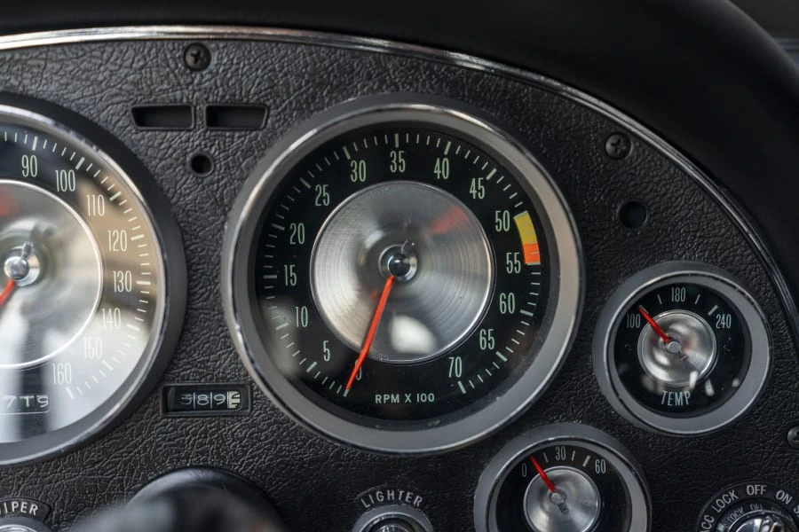 1963 Chevrolet Corvette C2 - Image 27 of 31