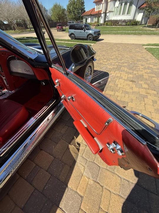 1963 Chevrolet Corvette C2 - Image 16 of 31