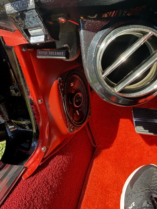 1963 Chevrolet Corvette C2 - Image 13 of 31