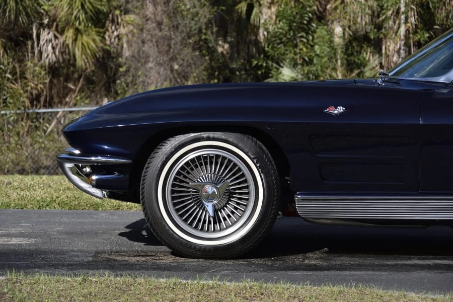 1963 Chevrolet Corvette C2 - Image 11 of 31