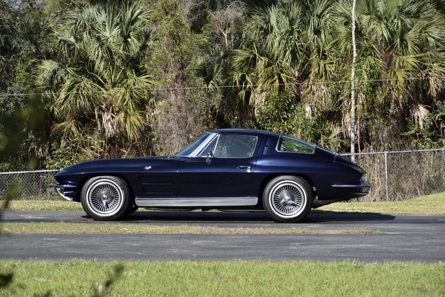 1963 Chevrolet Corvette C2 - Image 22 of 31