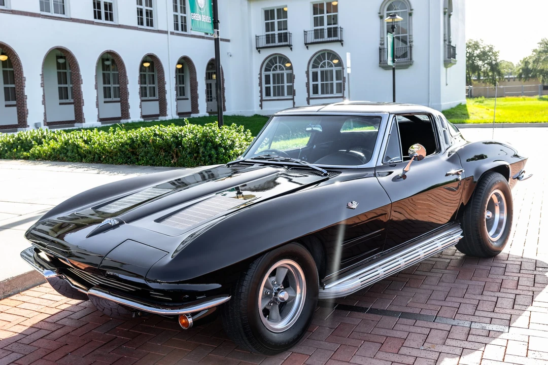 1963 Chevrolet Corvette C2 - Image 3 of 31
