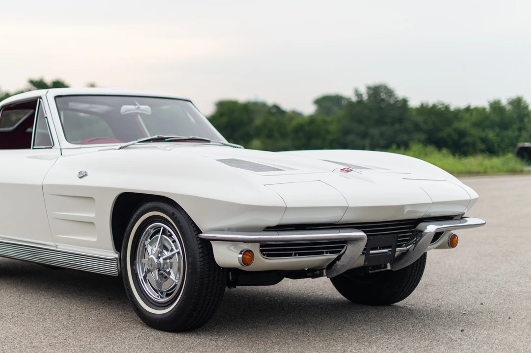 1963 Chevrolet Corvette C2 - Image 10 of 31