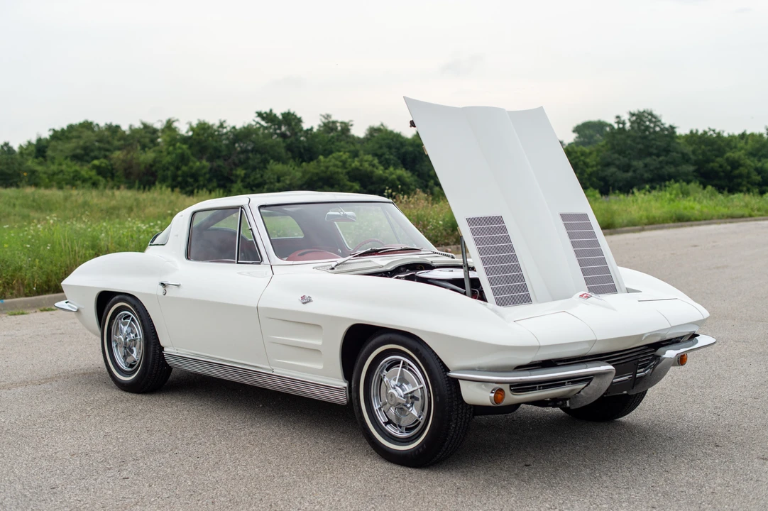 1963 Chevrolet Corvette C2 - Image 11 of 31