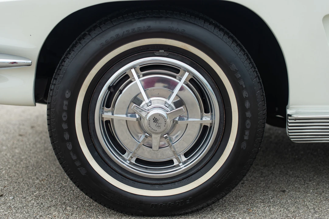 1963 Chevrolet Corvette C2 - Image 19 of 31