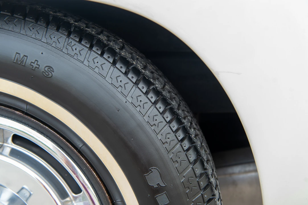 1963 Chevrolet Corvette C2 - Image 22 of 31