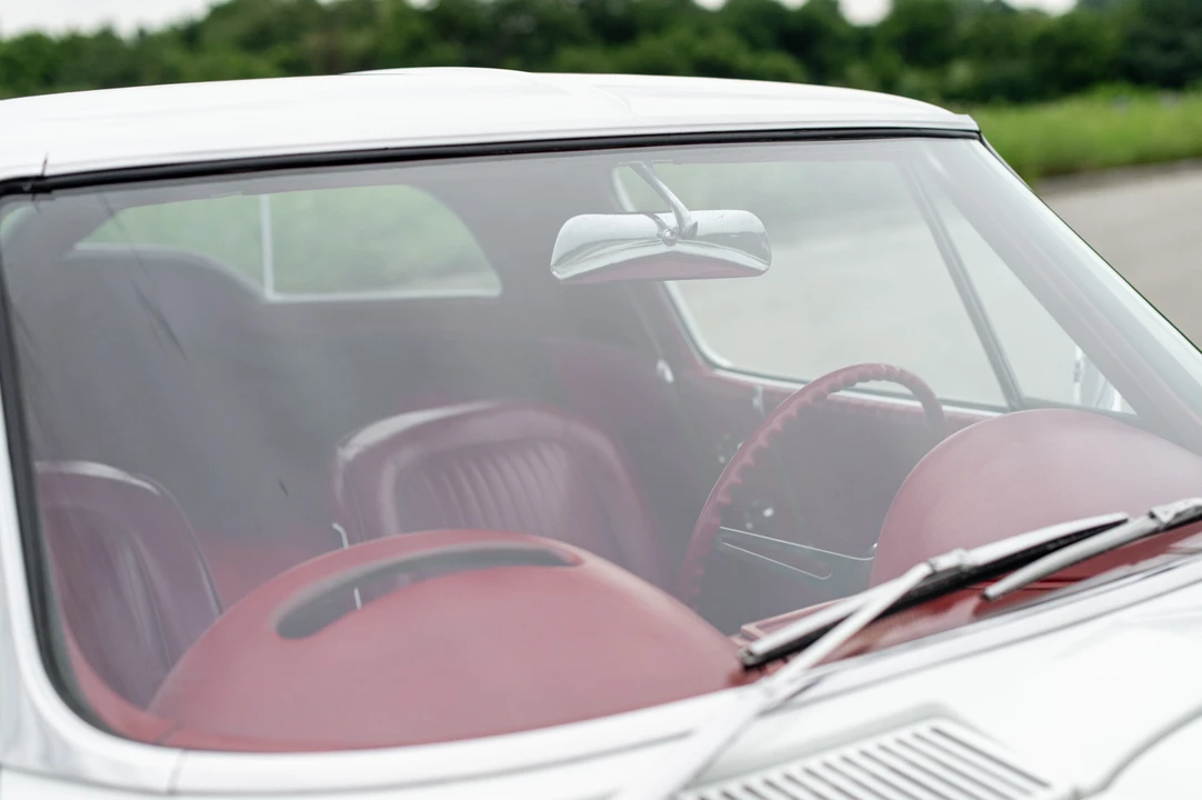 1963 Chevrolet Corvette C2 - Image 27 of 31